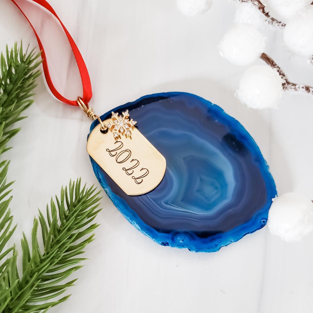Agate Slice Ornament with 2023 Tag Salt and Sparkle