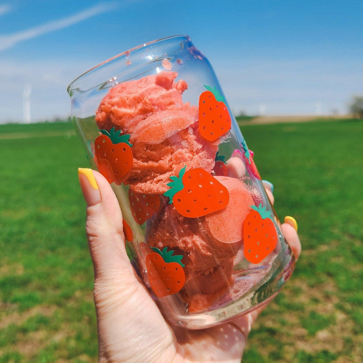 Strawberry Summer Glass Iced Coffee Cup - Strawberry – Salt and Sparkle