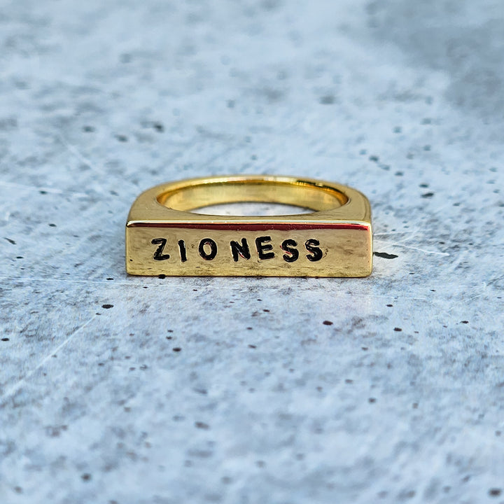 Zioness Flat Top Ring Salt and Sparkle