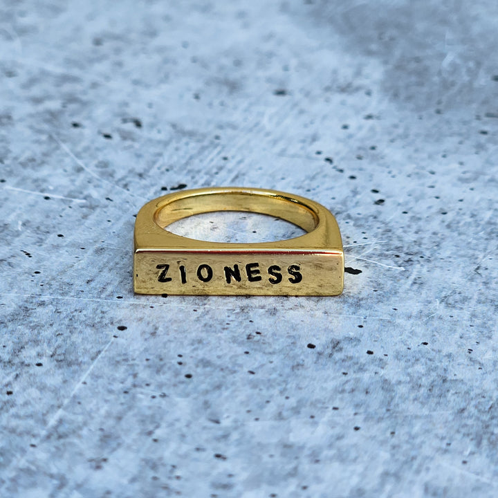 Zioness Flat Top Ring Salt and Sparkle