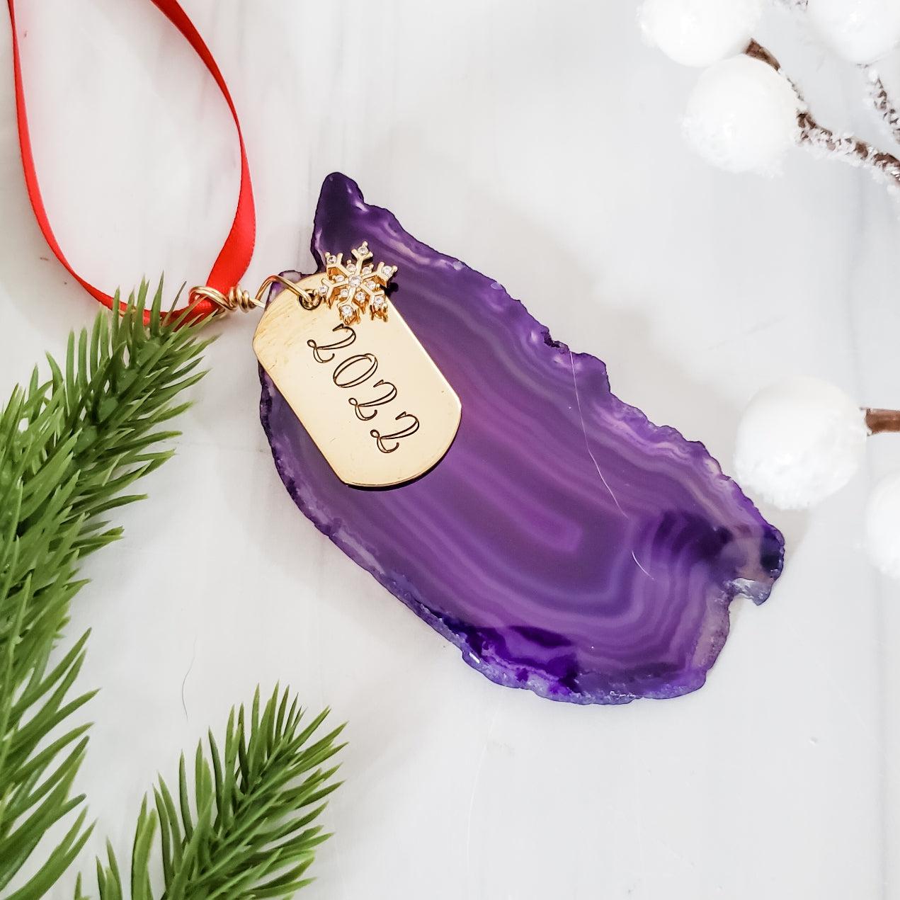 Agate Slice Ornament with 2022 Tag Salt and Sparkle